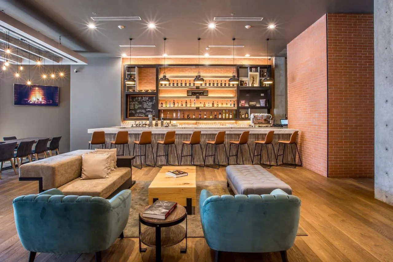Four Points By Sheraton Puebla 4*,